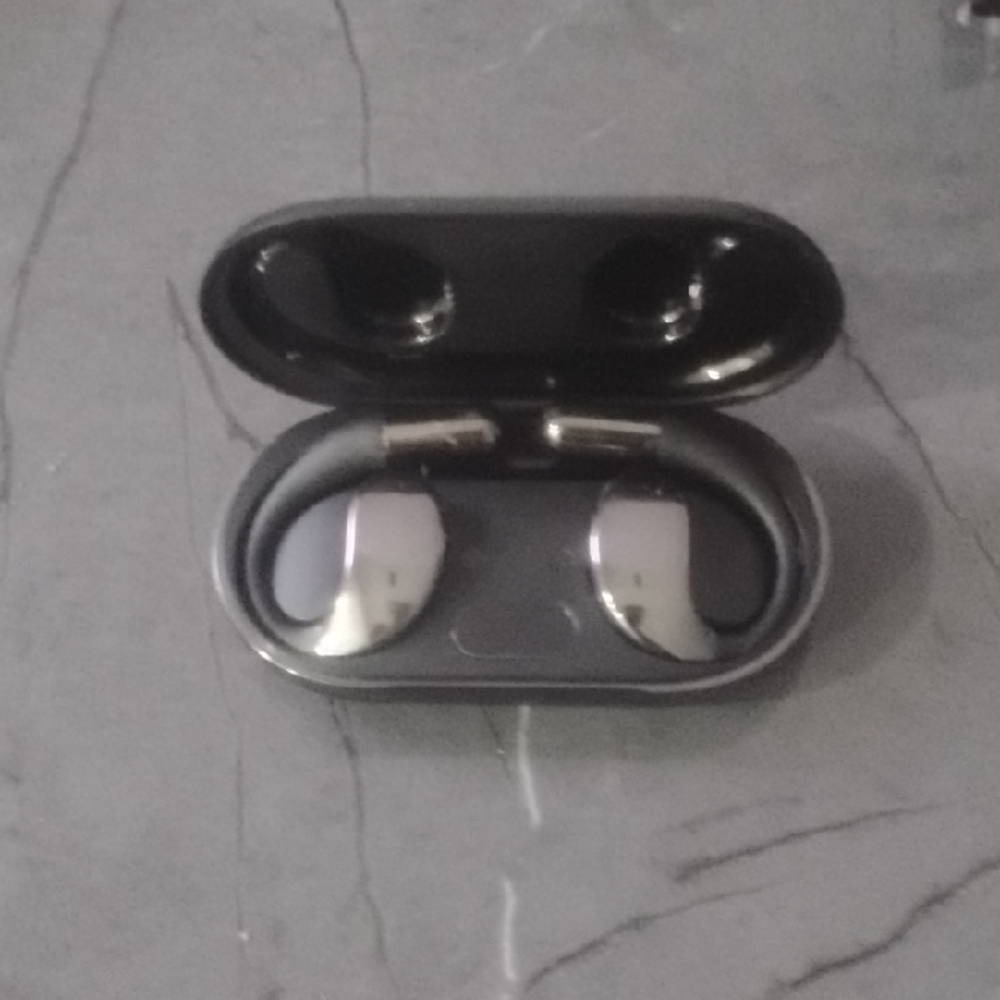 Wireless Earbuds with Charging Case